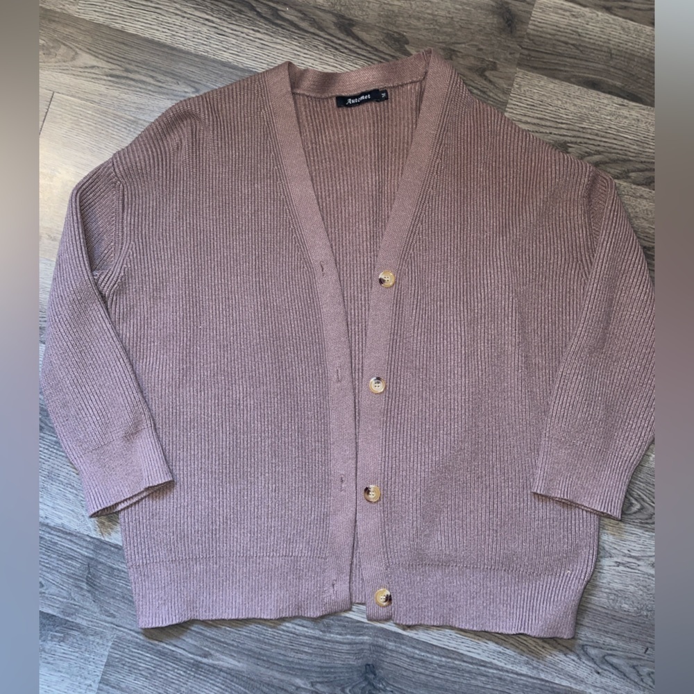 Woman's cardigan